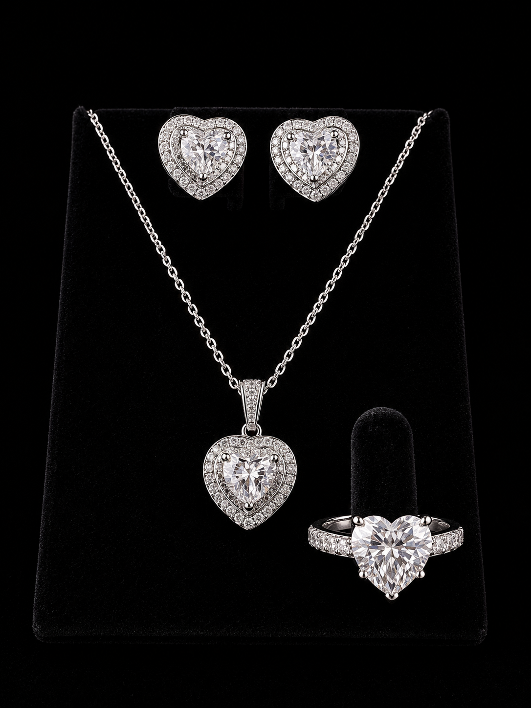925S Heart Halo Jewelry Set – 4 CTW VVSD