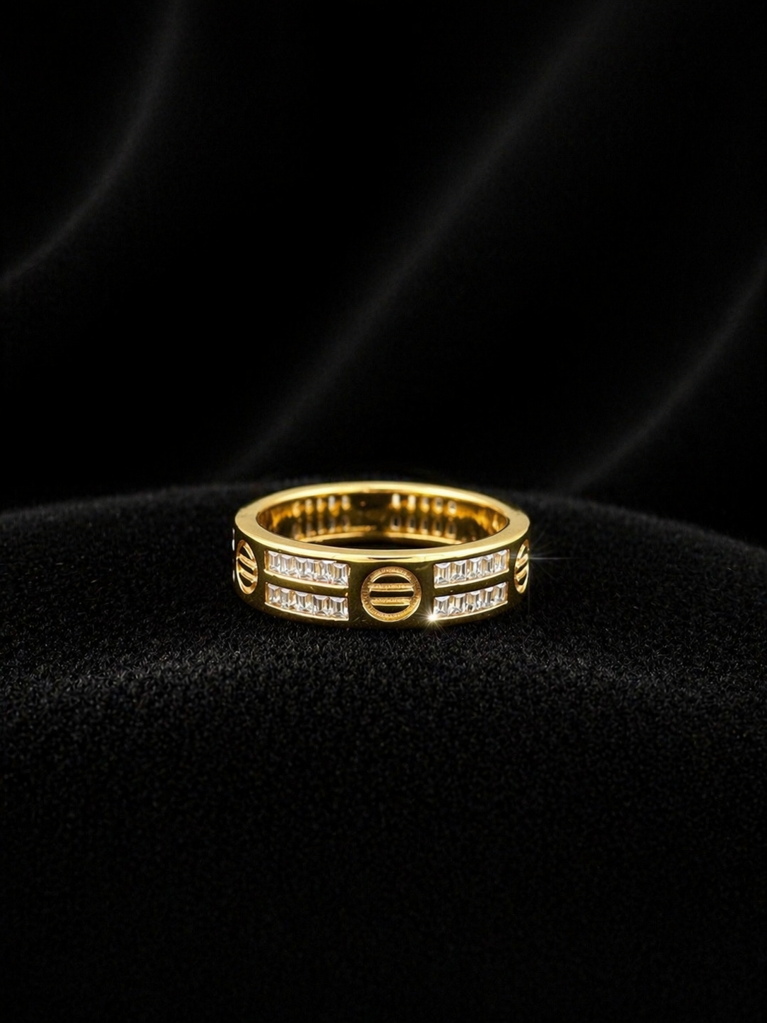 14K Gold Baguette Icon Moissanite Ring – 1.35 CTW | VVS-D