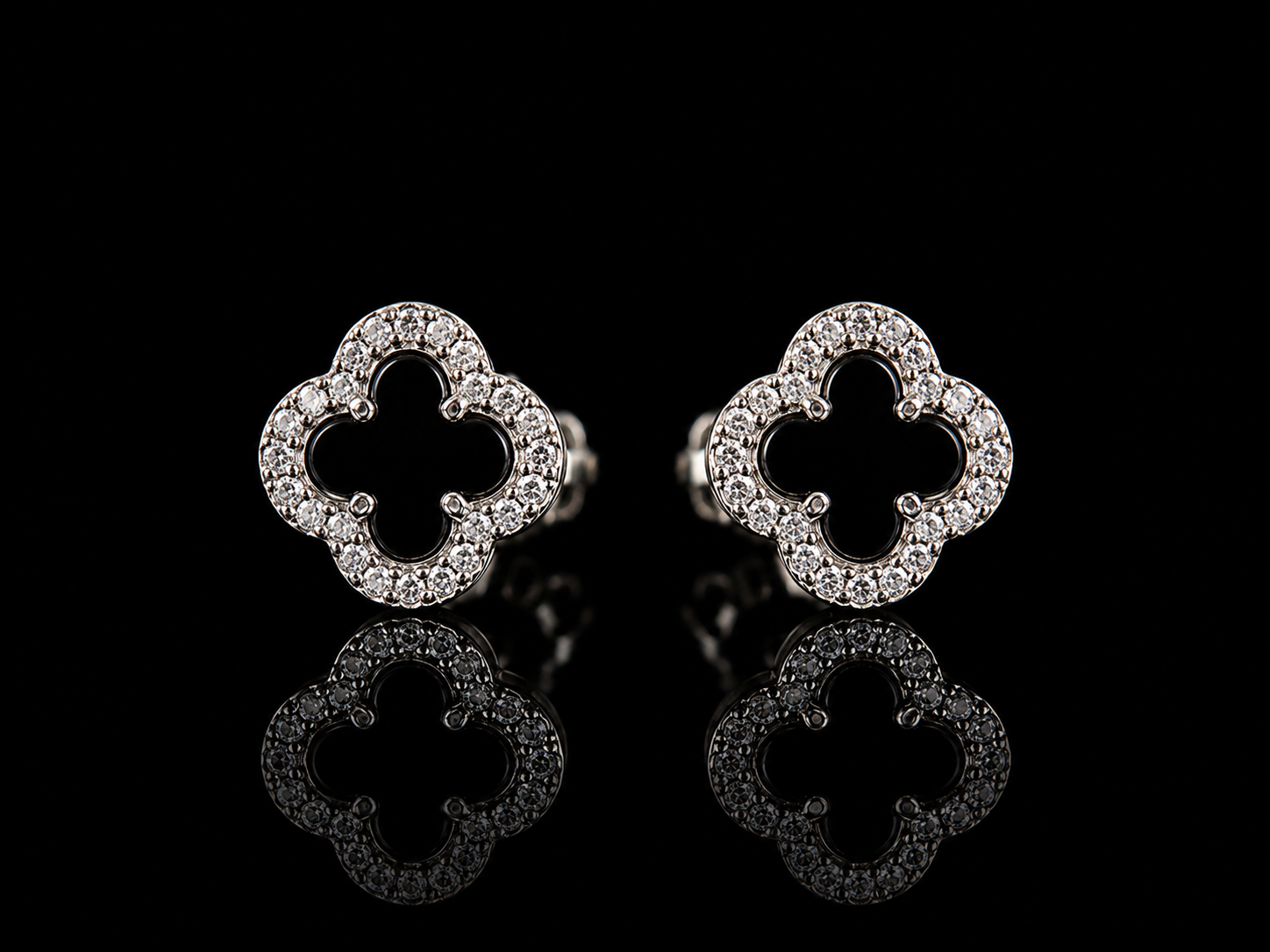 925 Sterling Silver Clover Moissanite Stud Earrings – 0.50 CTW VVSD