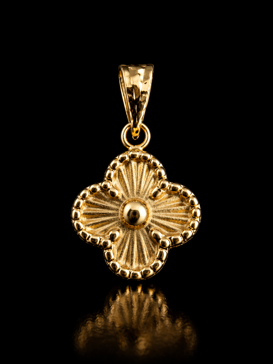 18K Colombian Gold Mini Clover Pendant – 1CM