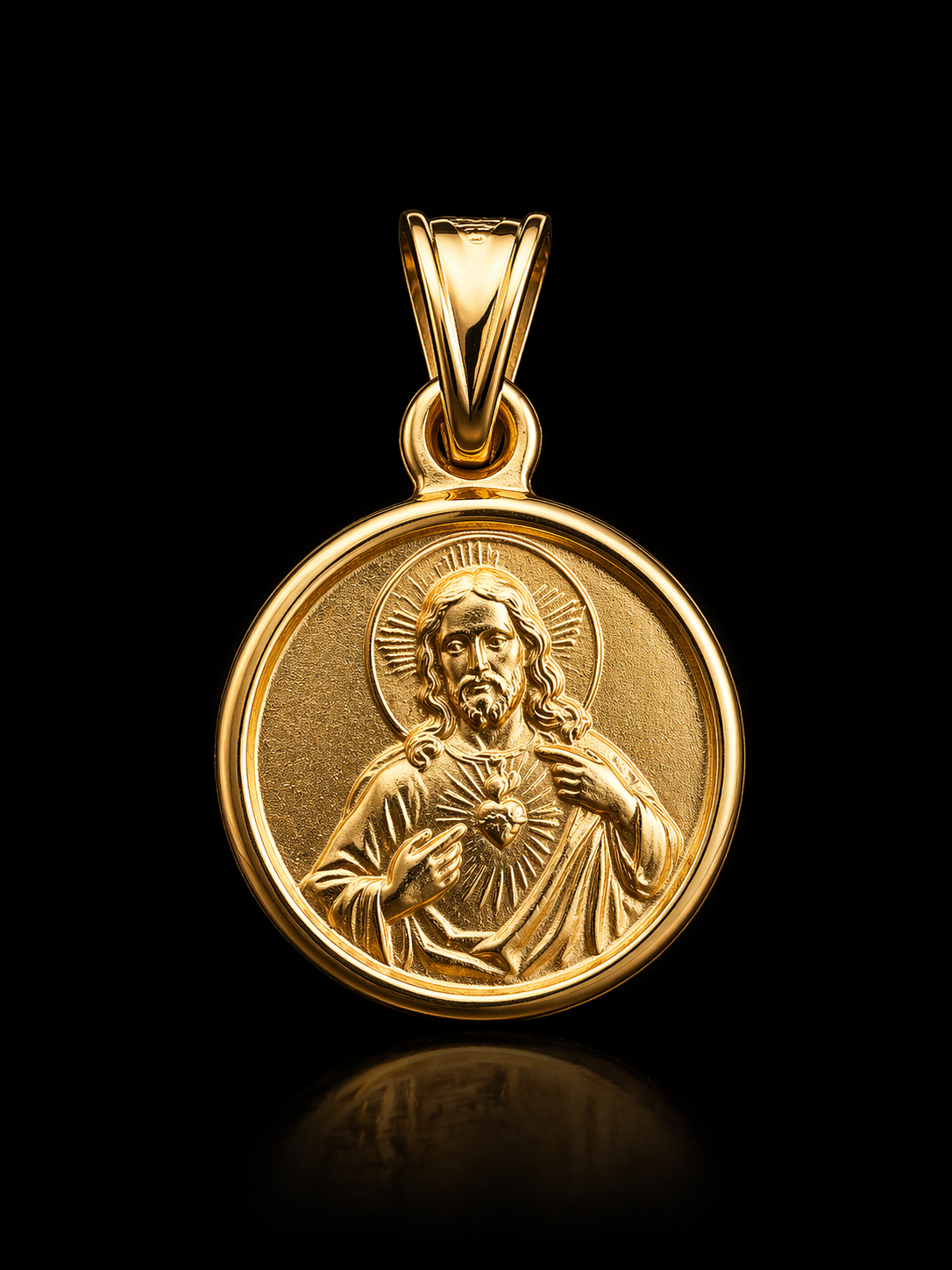 18K Italian Gold Sacred Heart Jesus Pendant – Classic Religious Medallion 1.5CM