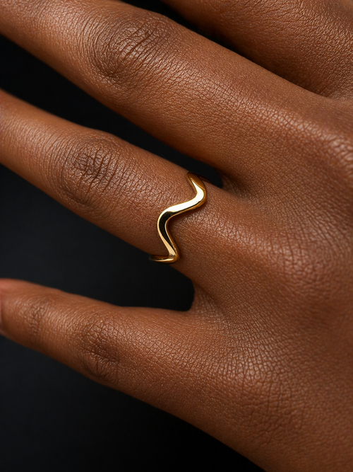 18K Italian Gold Open Wave Ring – Sculptural Minimalist Band (Size 5)