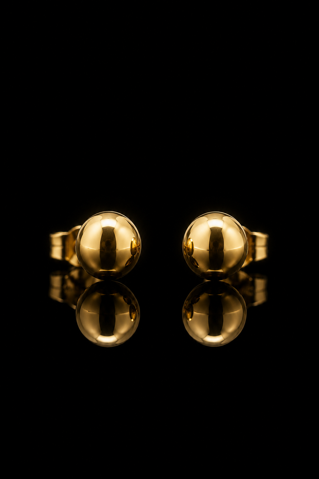 Classic Dome 18K Gold Stud Earrings