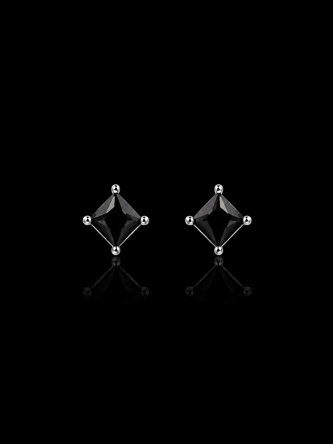 925S Black Princess Cut Stud Earrings – 4MM