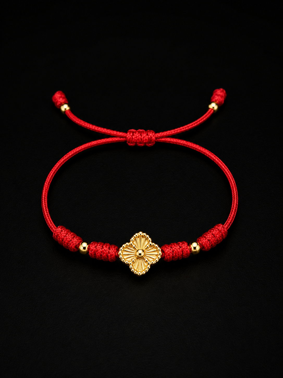 18K Gold Clover Macramé Bracelet