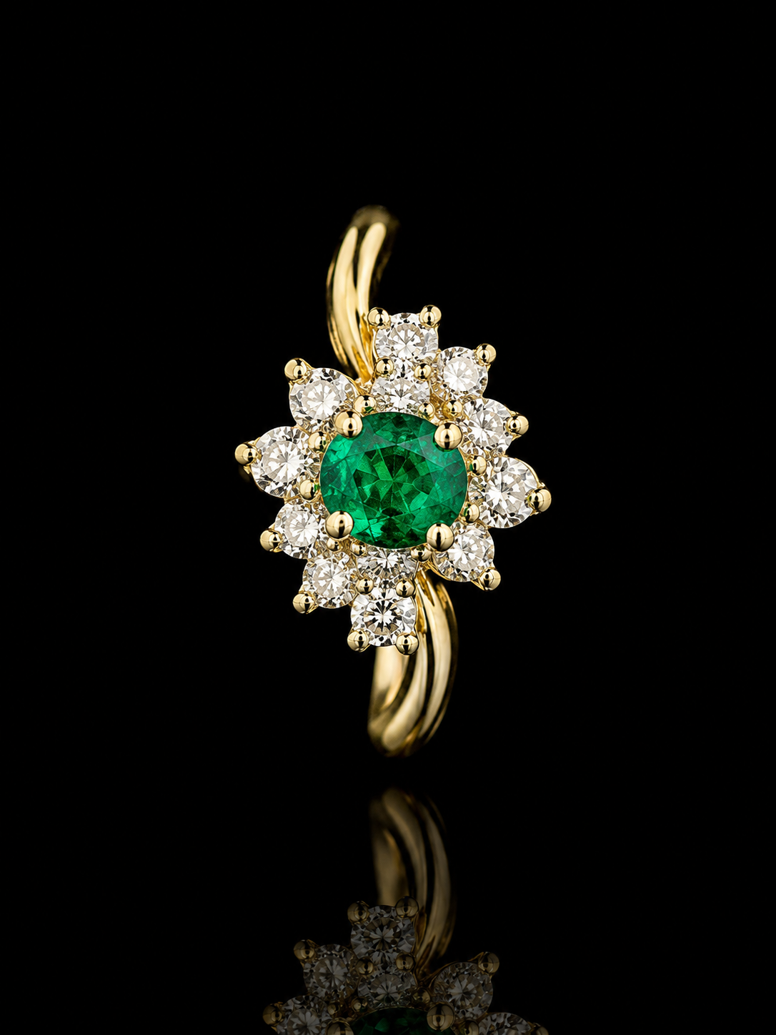 14K Gold Synthetic Emerald & Lab Diamond Halo Ring | Size 7 | 4.12g