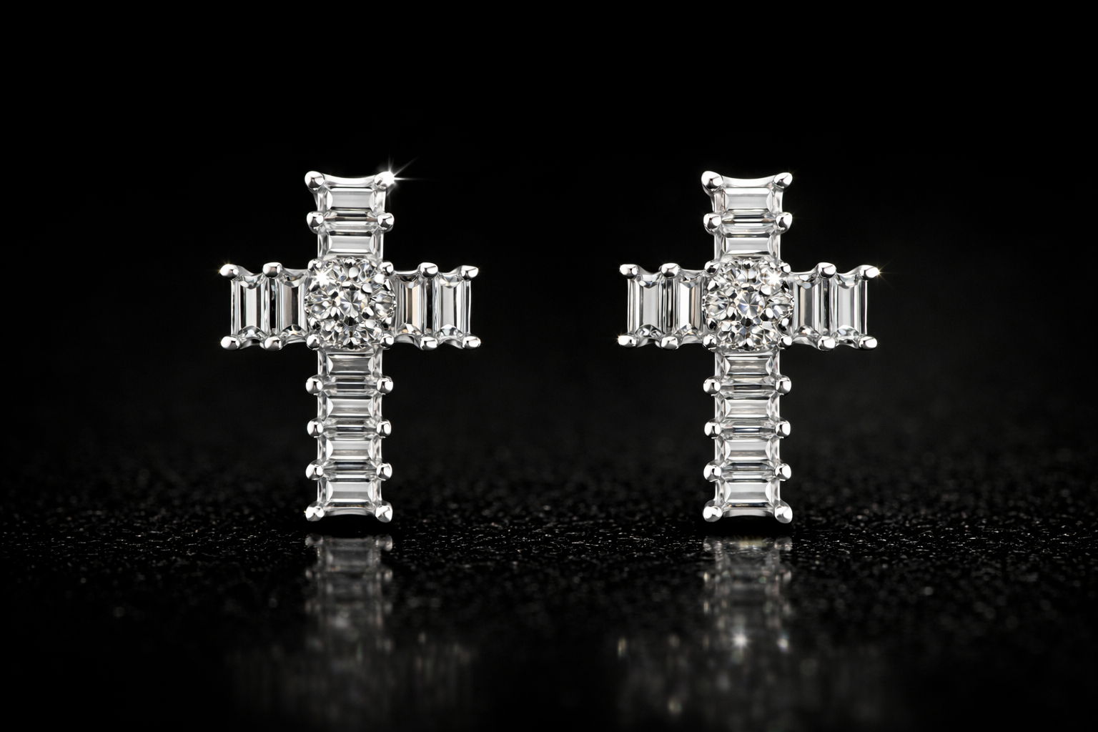 Celestial Cross Micro Studs 925S | VVS-D