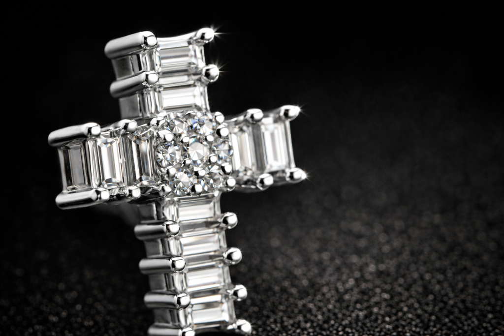 Celestial Cross Micro Studs 925S | VVS-D